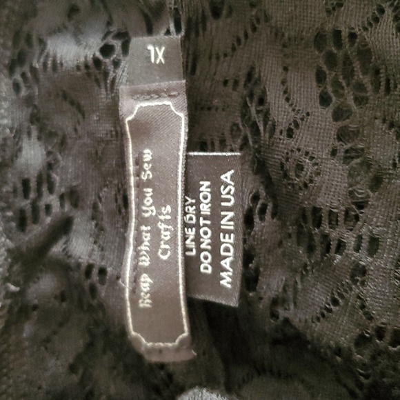 Reap What You Sew Crafts Elegant Black Lace Women's Blouse - Picture 16 of 16